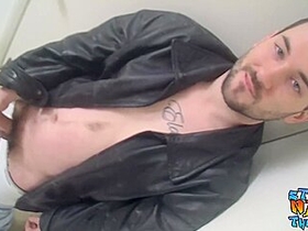 Straight Stud With A Manly Beard Jerking Off Until He